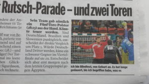 Bild am Sonntag (BamS) vom 14. August 2016: Die Bildzeile zum Handball-Spiel als Blindtext.