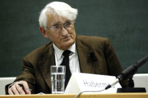 Jürgen Habermas bei einer Diskussion in der Hochschule für Philosophie München, 2008 (Foto: Wolfram Huke / Wikipedia) 